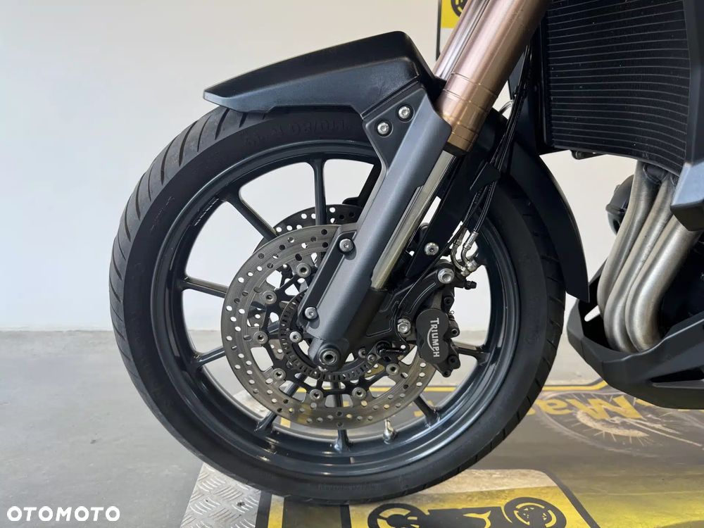 Triumph Tiger - 18