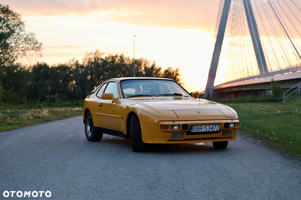 Porsche 944 - 5