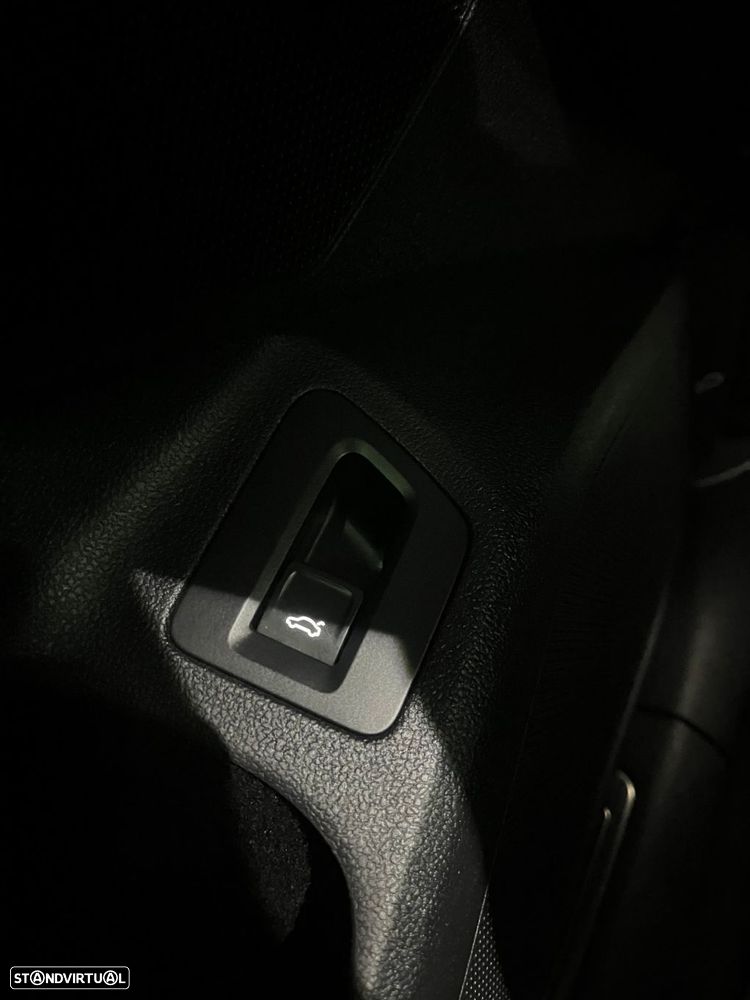 VW Arteon 2.0 TDI Elegance DSG - 24