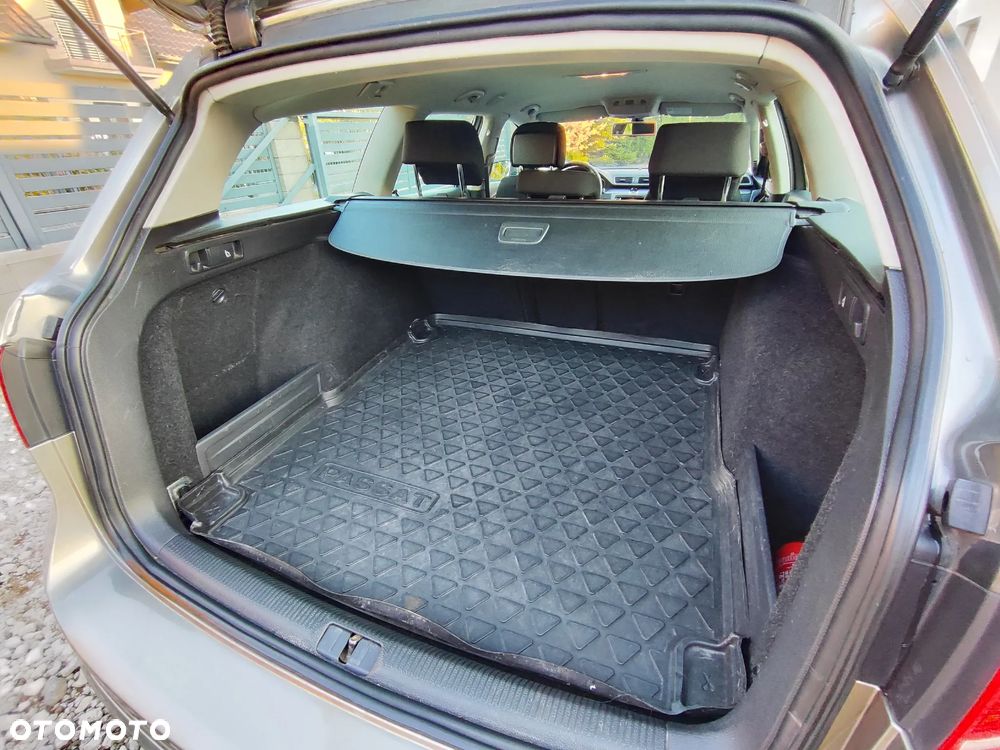 Volkswagen Passat - 20