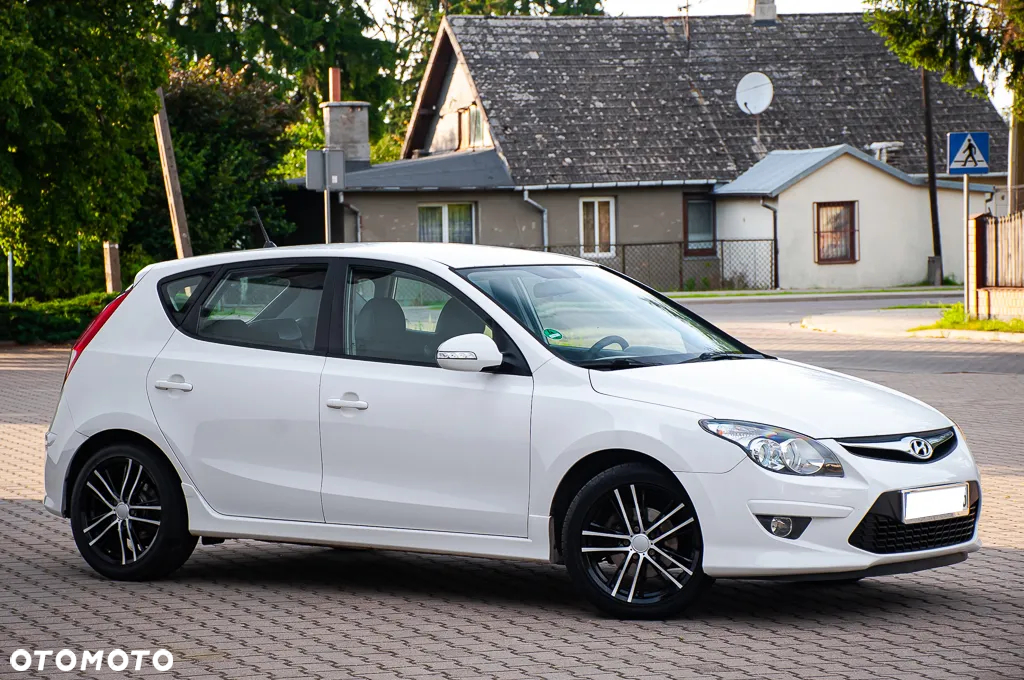 Hyundai i30 1.6 CRDi Base - 11