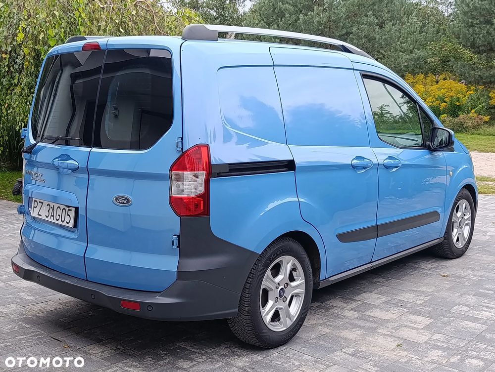 Ford TRANSIT COURIER - 11