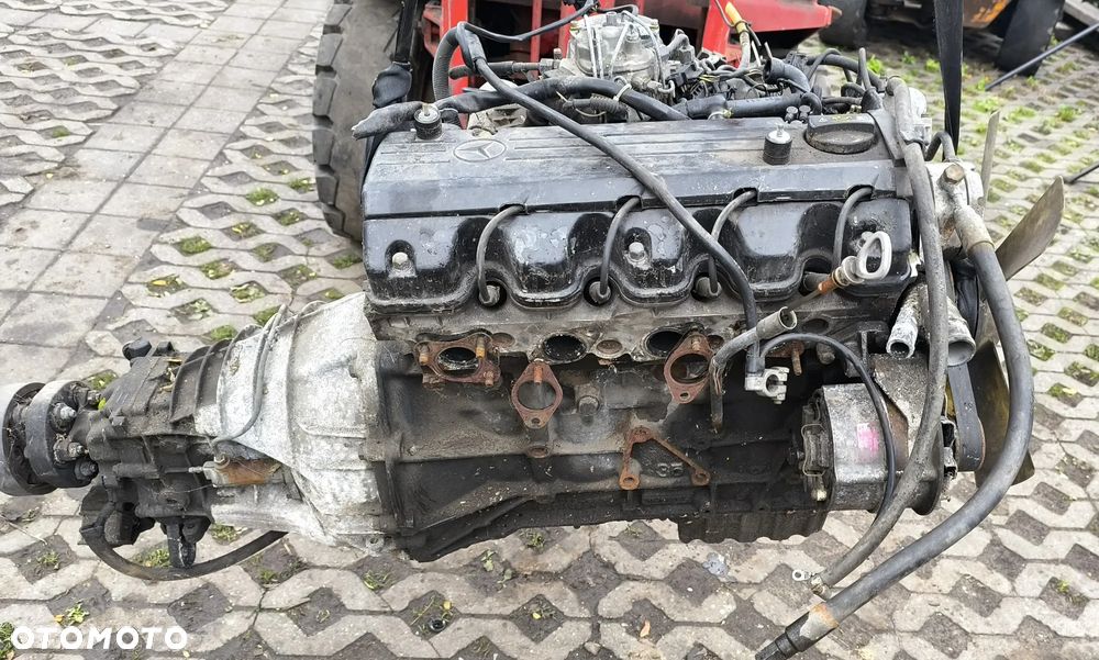 silnik mercedes W124 W 124 2,3 benzyna 102982 - 2