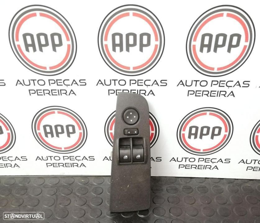 Módulo de botões vidros eléctricos Fiat Grande Punto. - 1