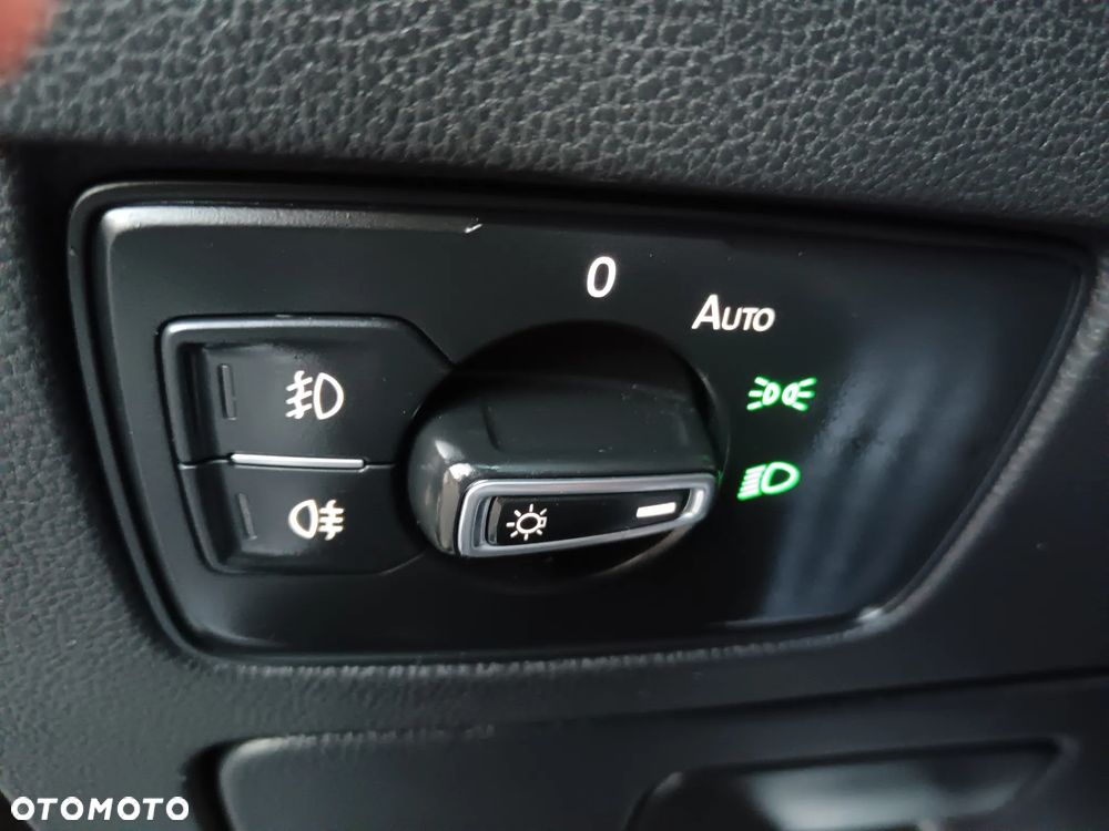 Volkswagen Passat 2.0 TDI SCR DSG 4Motion Business - 22