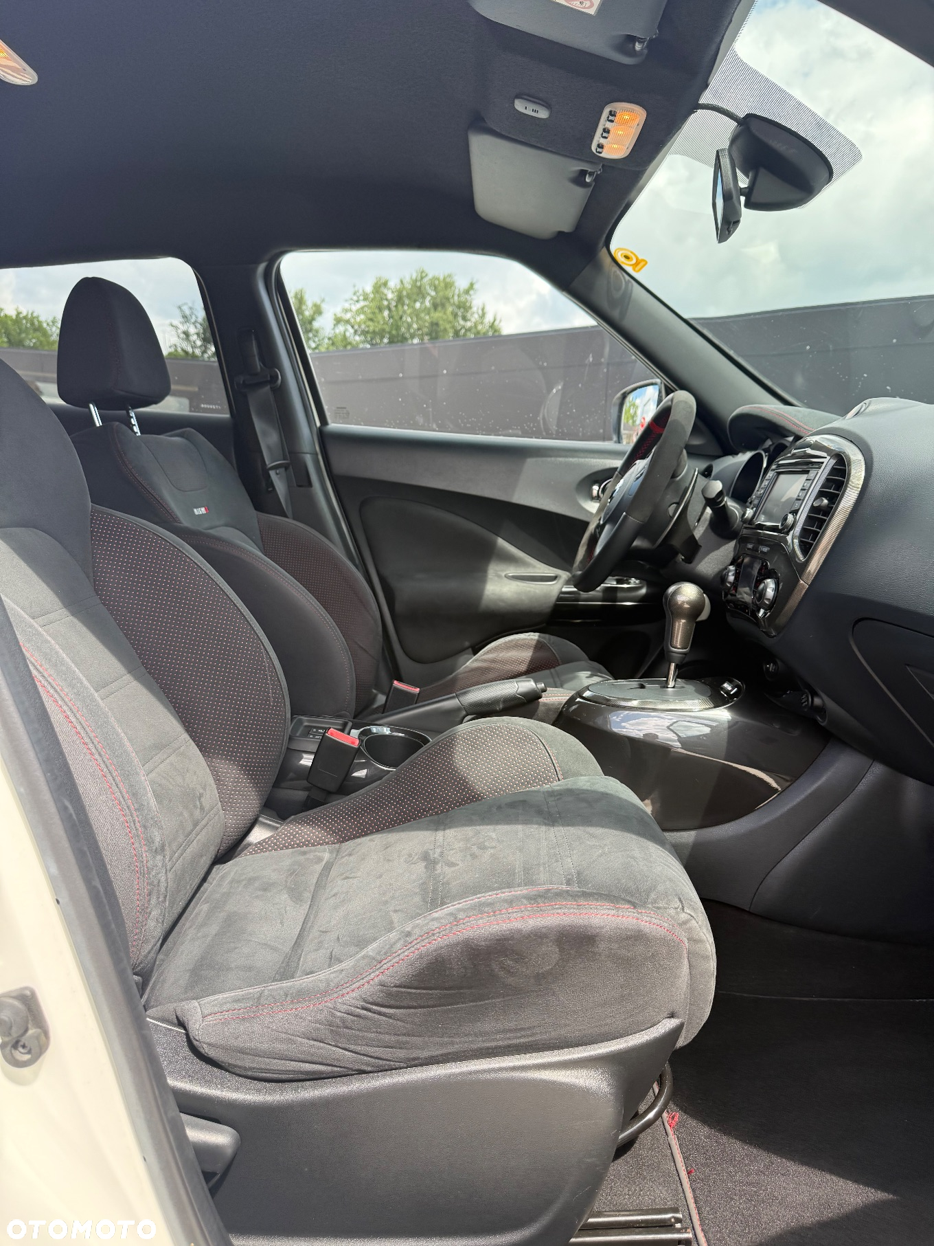 Nissan Juke 1.6 DIG-T Nismo RS 4WD Xtronic EU6 - 27