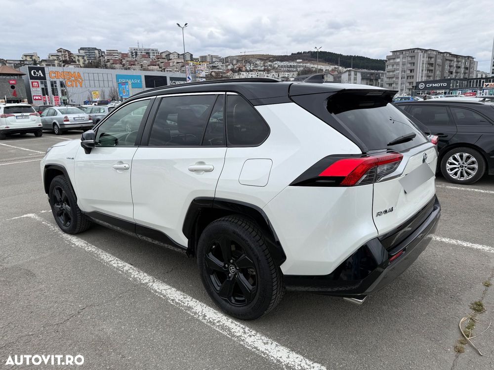 Toyota RAV4 - 3