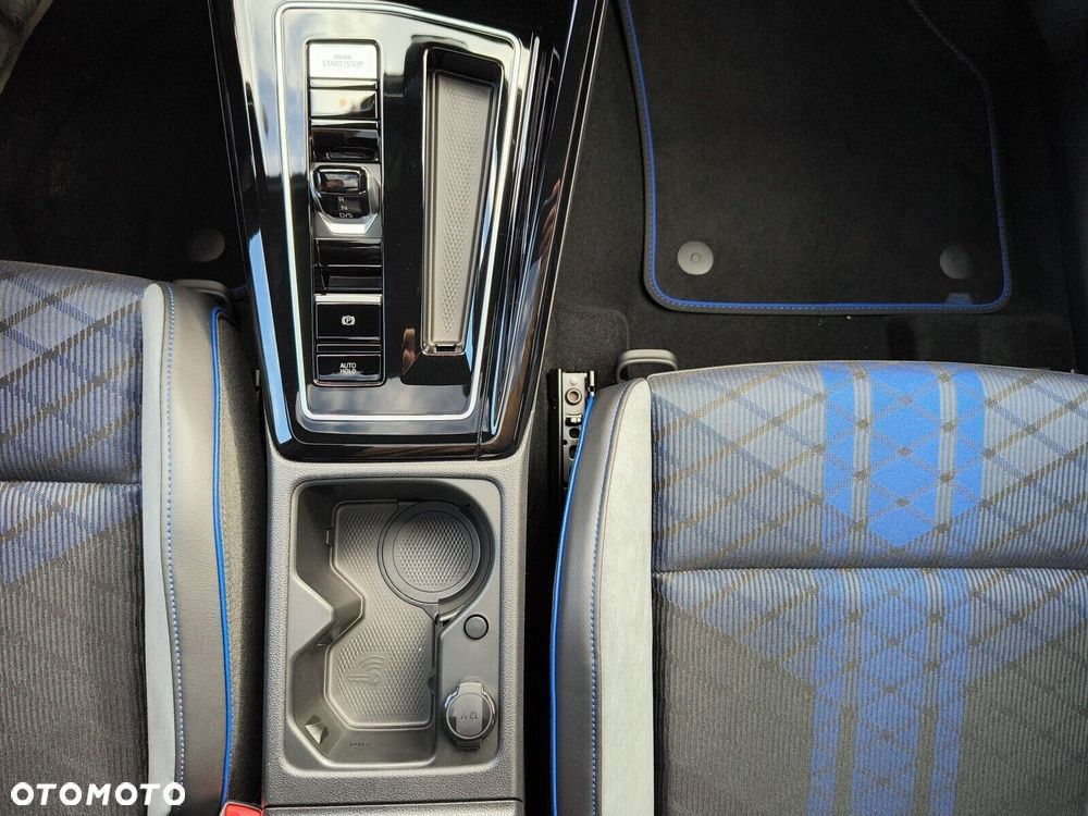 Volkswagen Golf Variant 2.0 TSI 4Motion R - 28