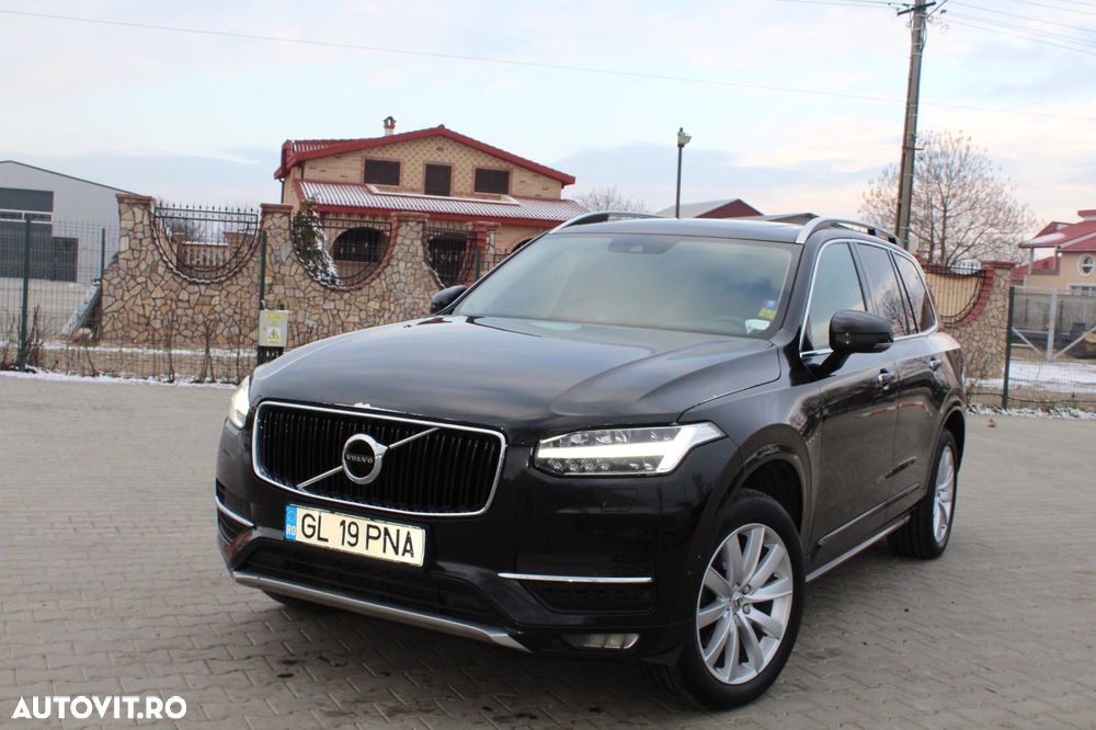 Volvo XC 90 D5 AWD Geartronic Momentum - 4