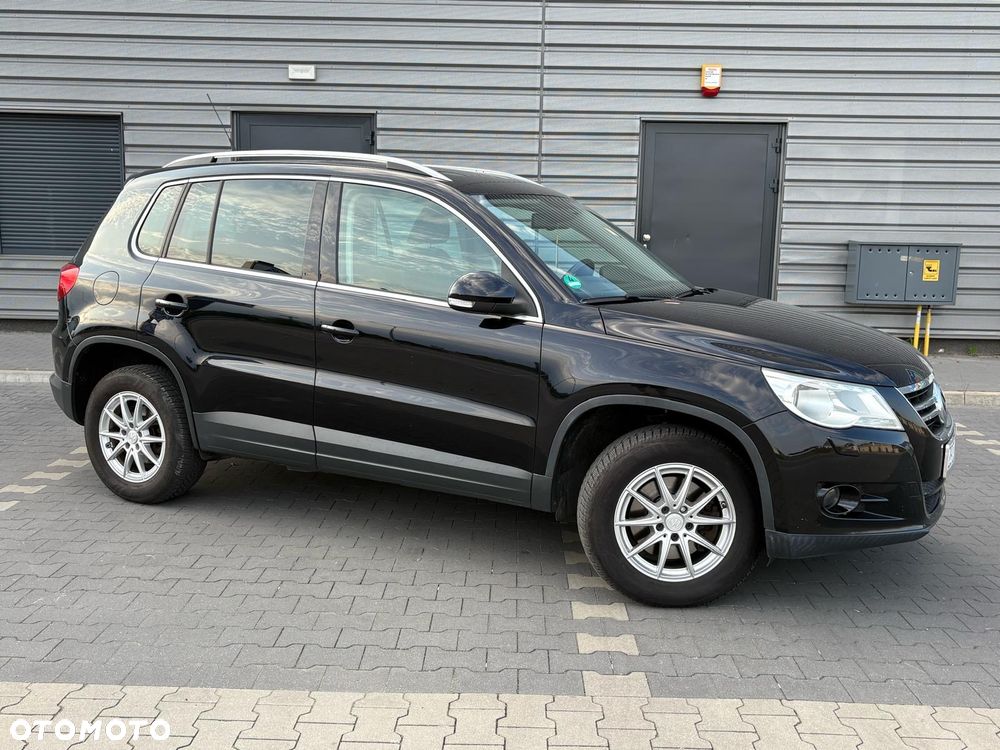 Volkswagen Tiguan - 2