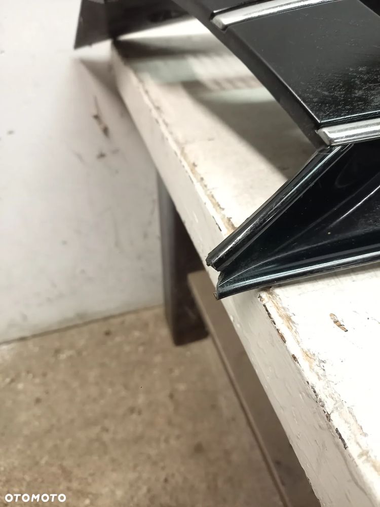 Vw T5 Multivan 7E5 7E0 grill atrapa + znaczek - 4