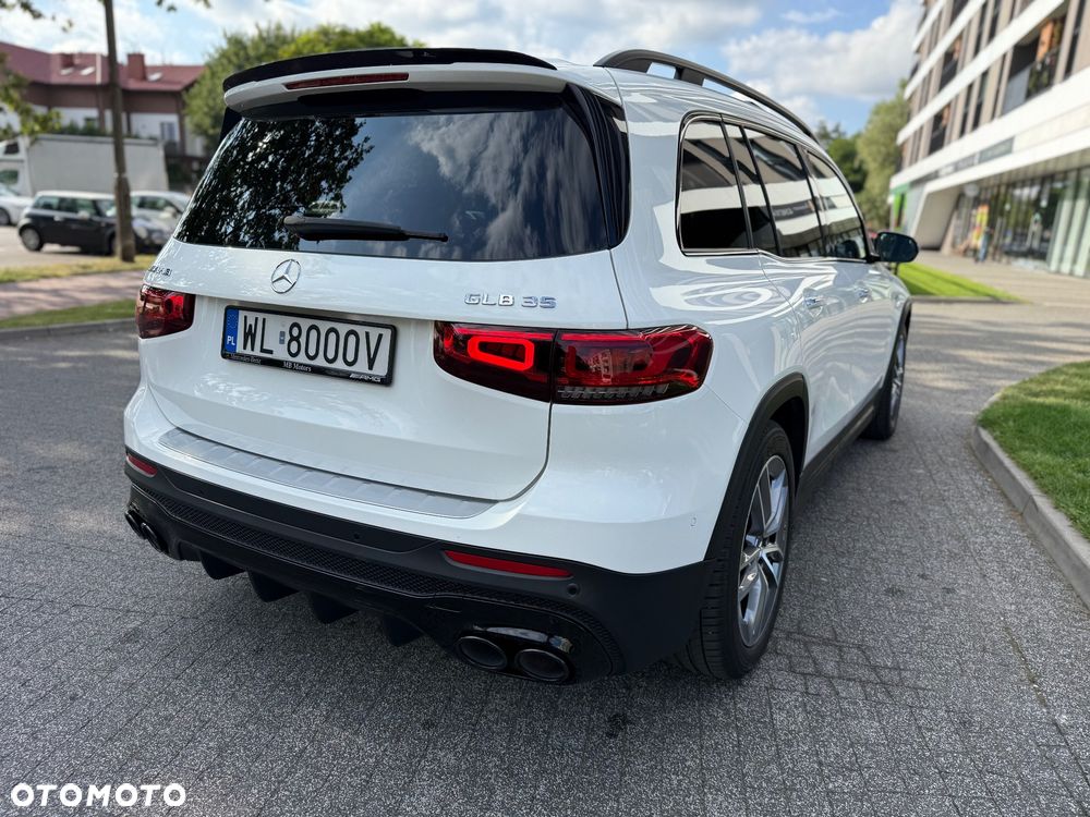 Mercedes-Benz GLB - 16