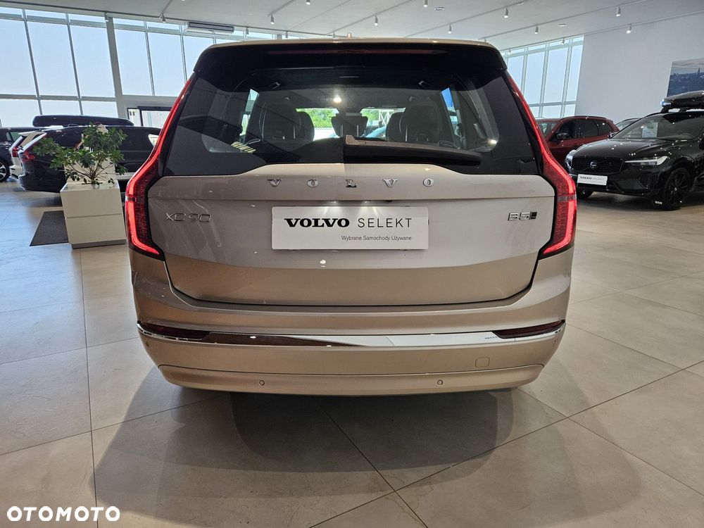 Volvo XC 90 - 7