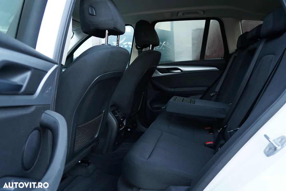 BMW X3 xDrive20d Aut. Advantage - 9