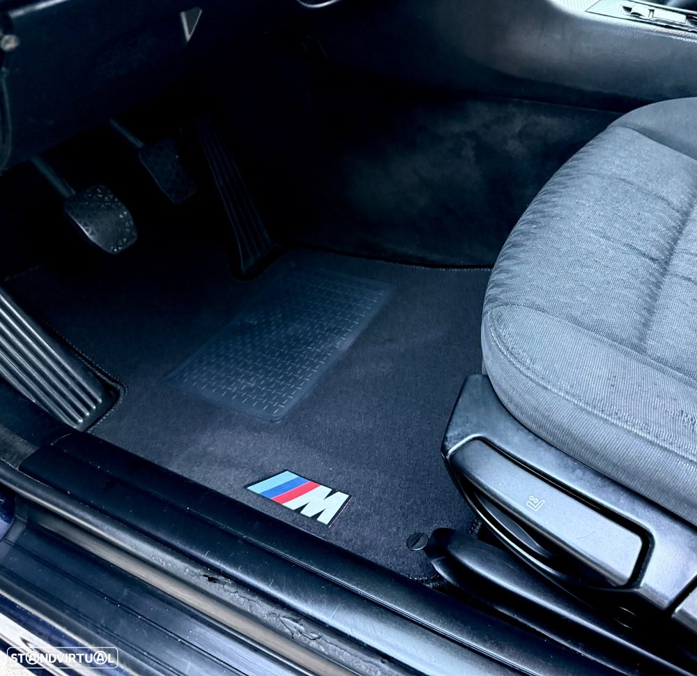 BMW 320 - 33