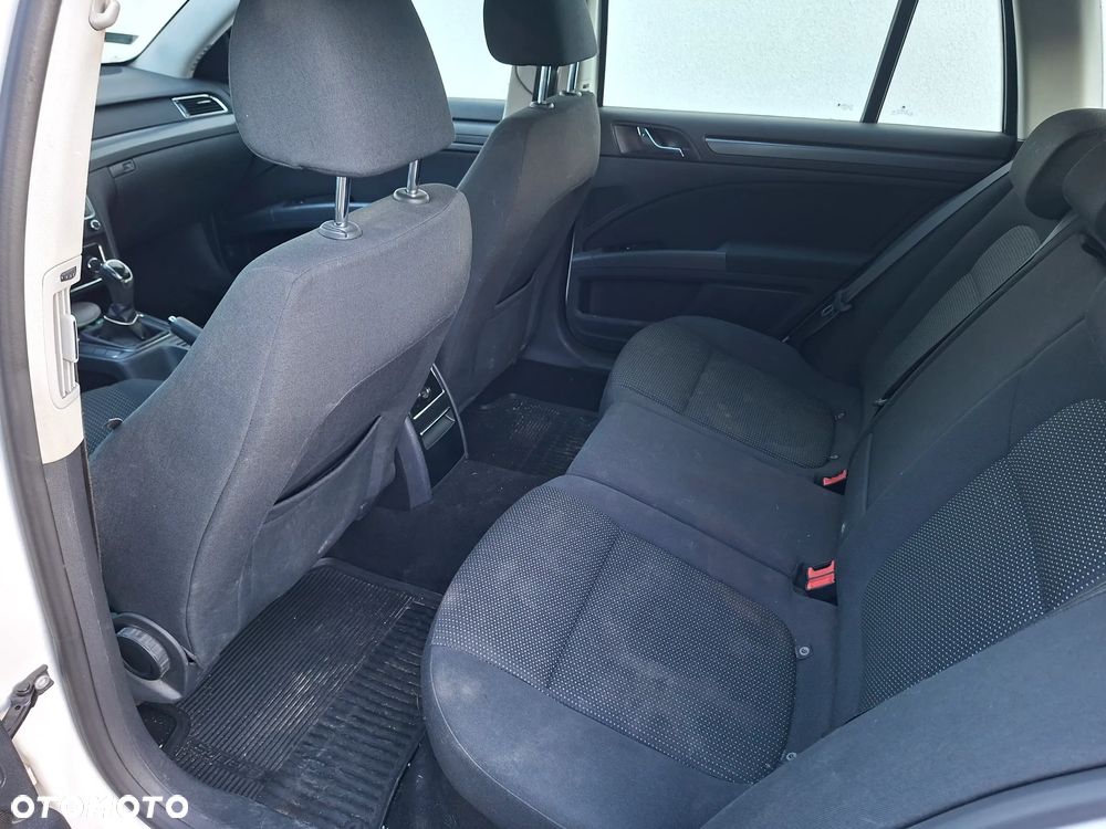 Skoda Superb 2.0 TDI Business - 13