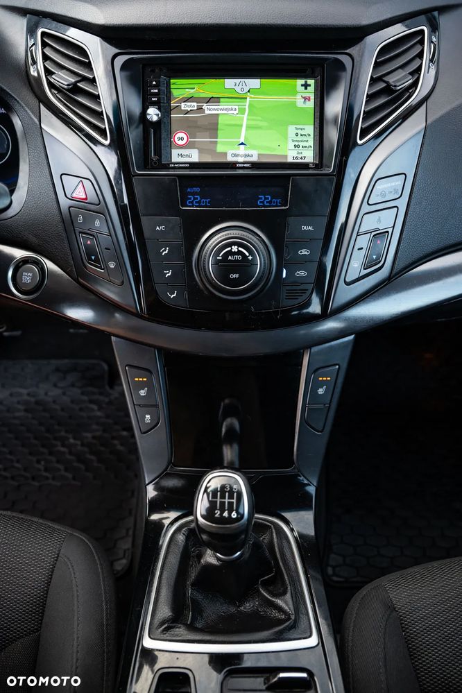 Hyundai i40 1.7 CRDi Comfort + - 16