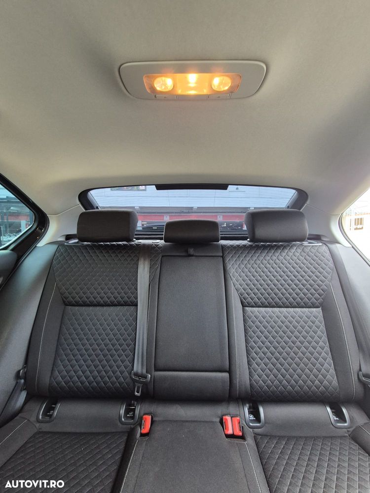 Skoda Octavia 2.0 TDI DSG Ambition - 22