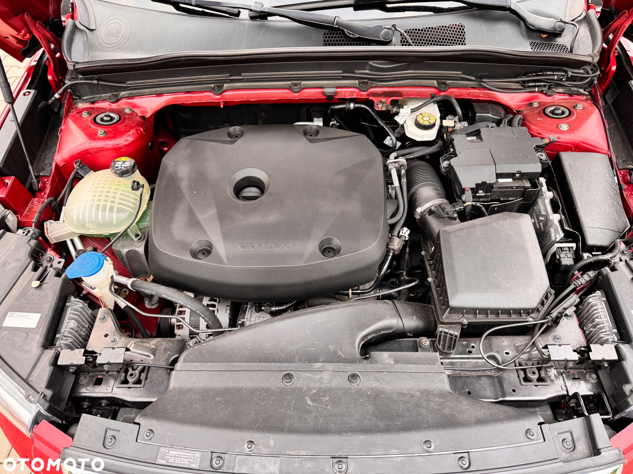 Volvo XC 40 T5 AWD Geartronic Momentum Pro - 14