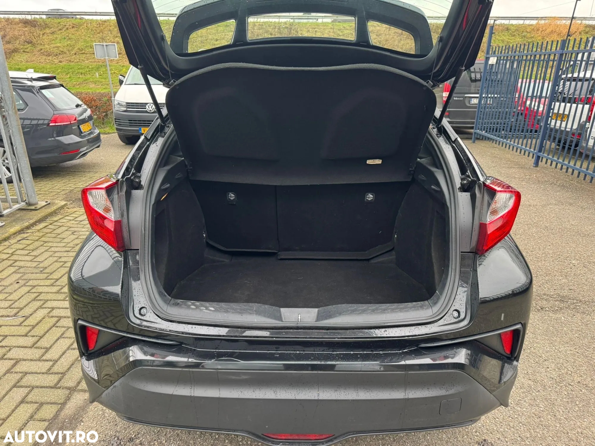 Toyota C-HR 1.2 Turbo Lounge - 14