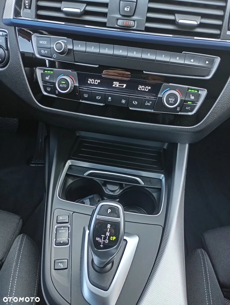 BMW Seria 1 120d xDrive Edition M Sport Shadow - 17