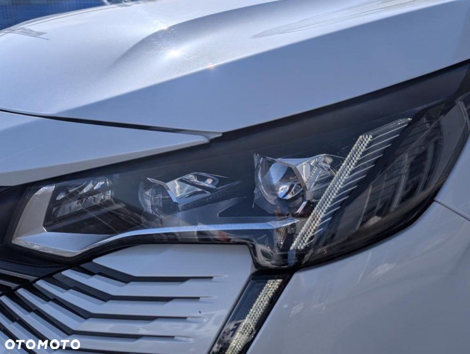 Peugeot 5008 - 13