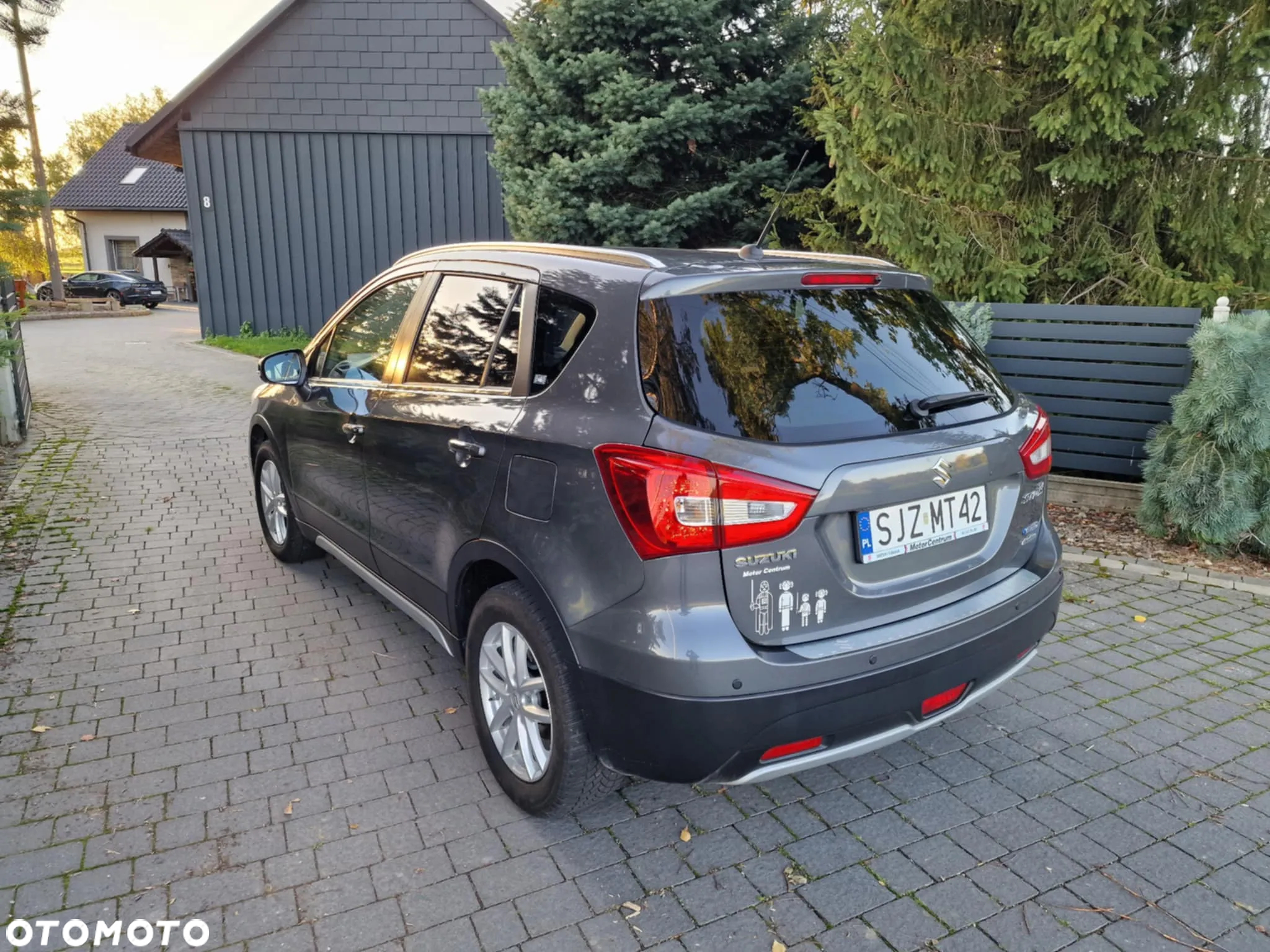 Suzuki SX4 S-Cross - 4