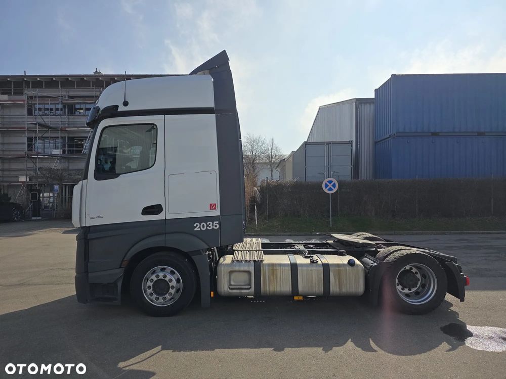 Mercedes-Benz 1845 Mega !!! - 4