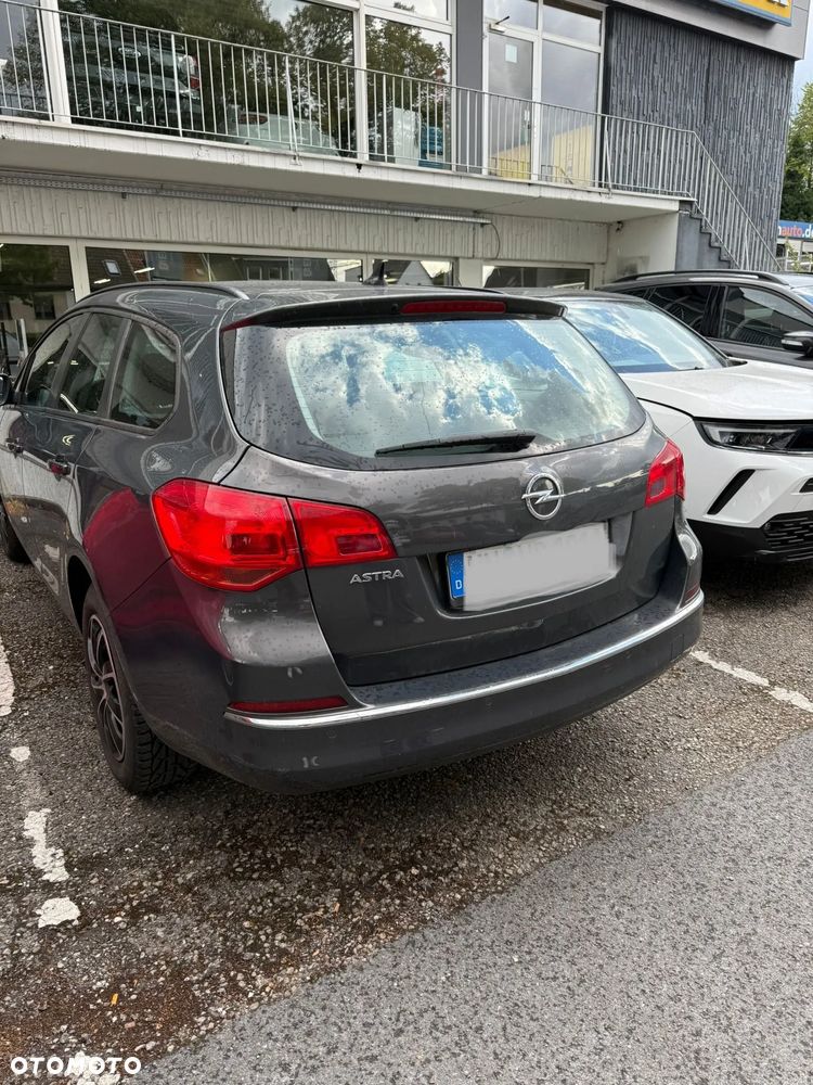 Opel Astra 1.6 Sports Tourer Style - 3