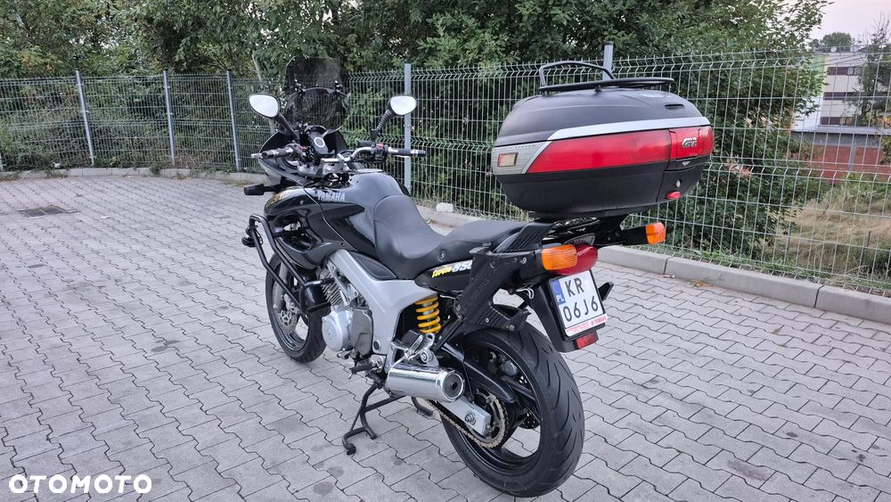 Yamaha TDM - 8