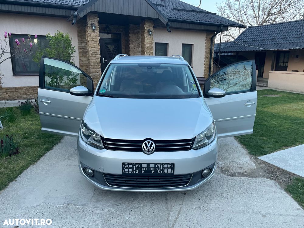 Volkswagen Touran - 10