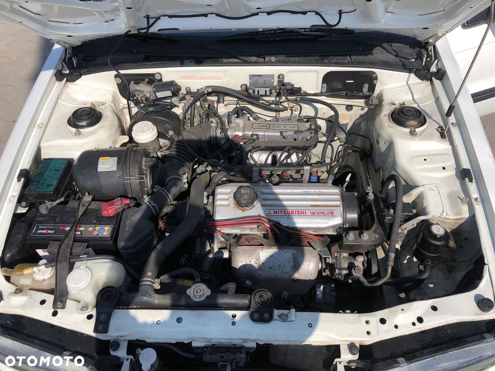 Mitsubishi Lancer 1500 GLXi - 11
