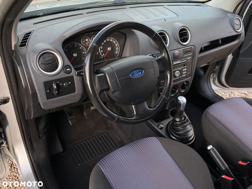 Ford Fusion 1.4 Trend - 24