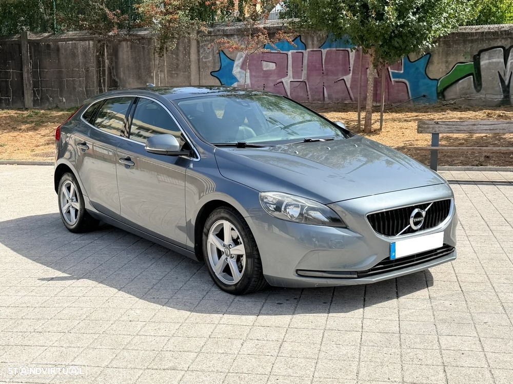 Volvo V40 D2 Momentum - 12