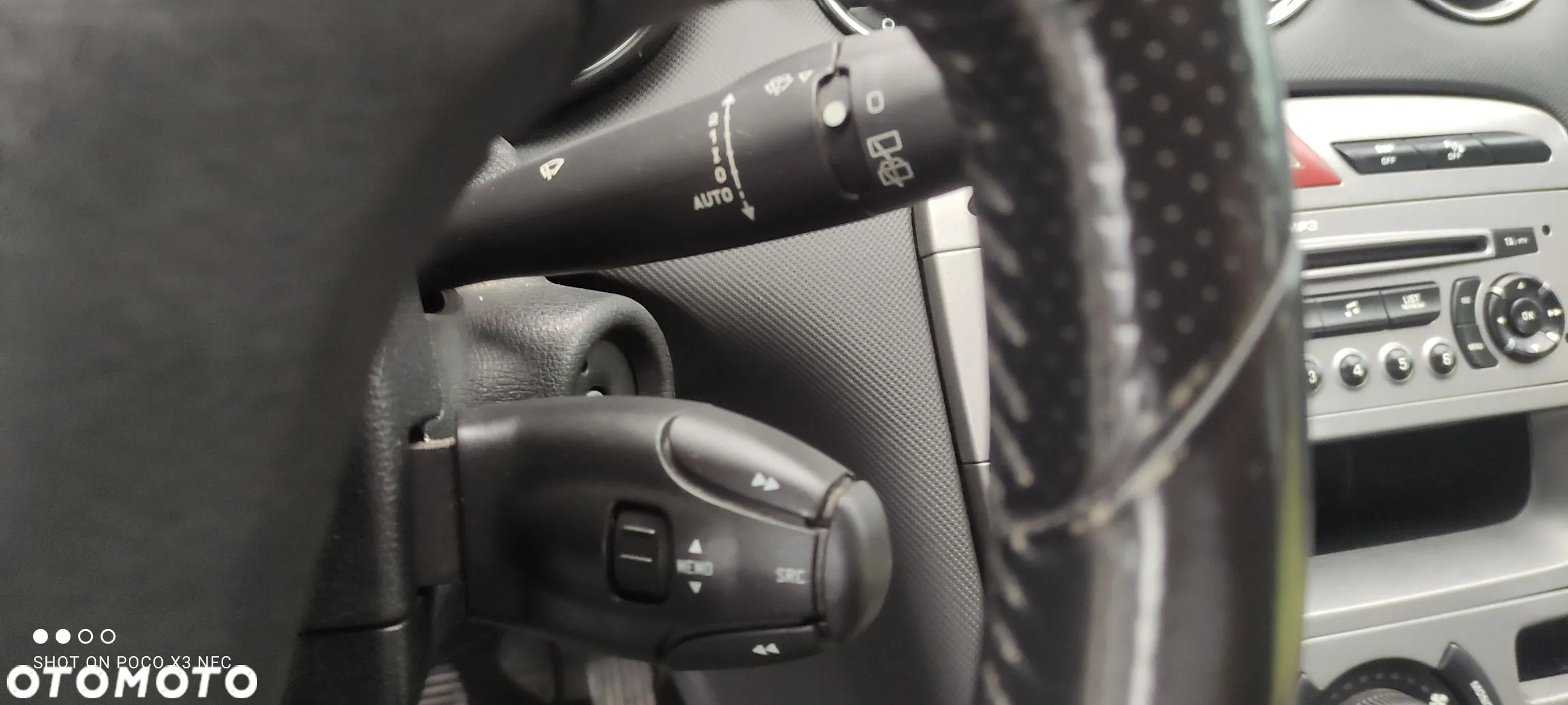 Peugeot 308 1.6 Premium Plus - 20