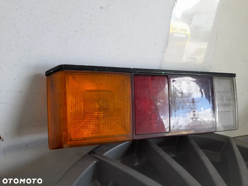 Lampa lewy tył Volkswagen Scirocco MK1 Hella 531945095 - 1