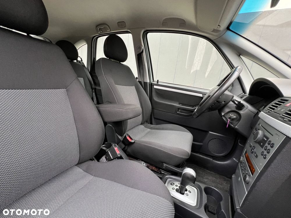 Opel Meriva - 12