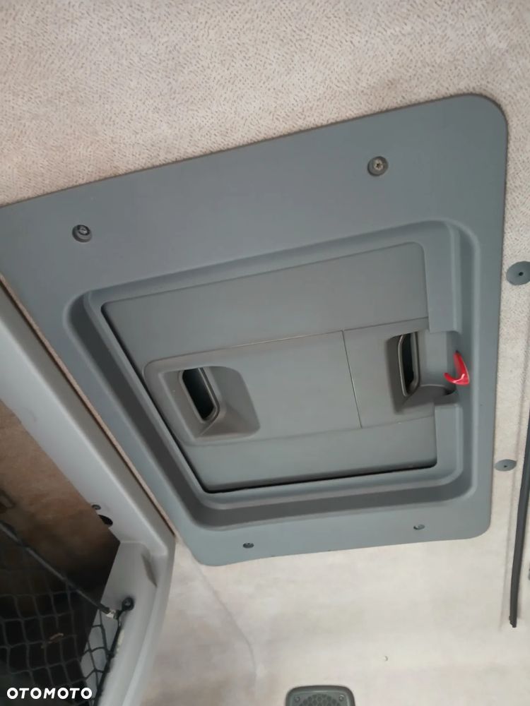 Renault Premium 370.26 6X2D - 12