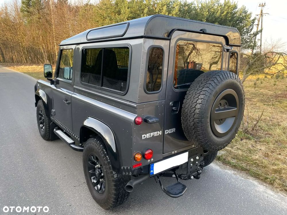Land Rover Defender 2.2 TD4 E - 5