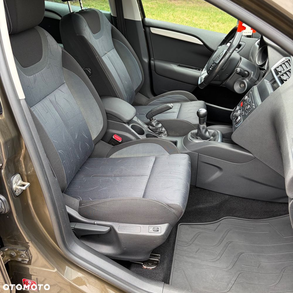 Citroën C4 VTi 120 Exclusive - 16