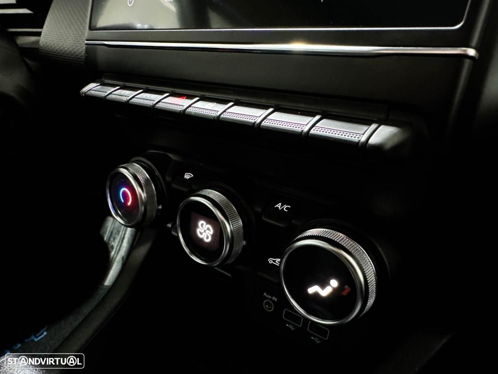 Renault Clio 1.6 E-Tech Intens - 32