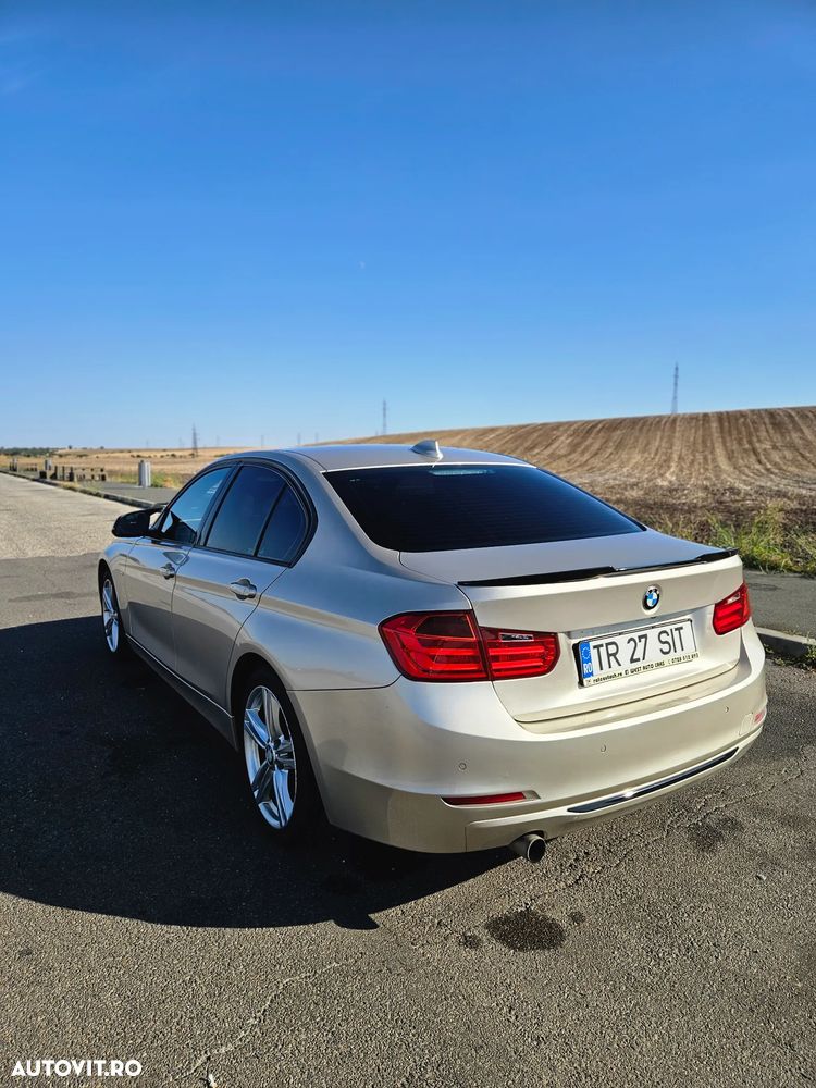 BMW Seria 3 320d Aut. - 5