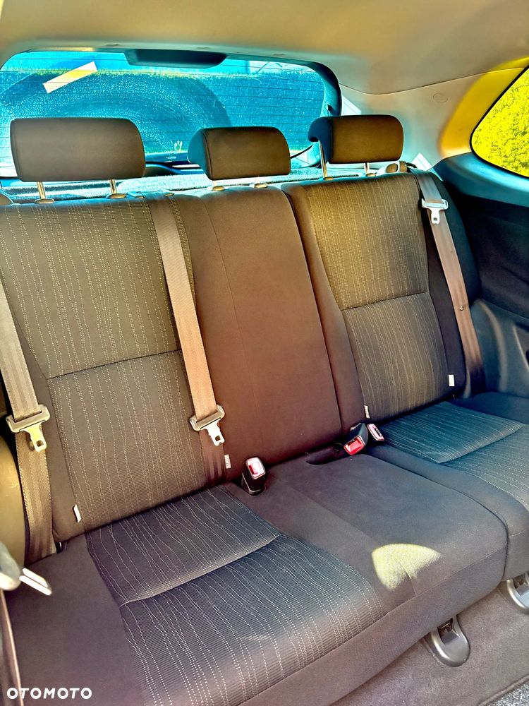 Toyota Auris 2.0 D-4D Prestige - 11