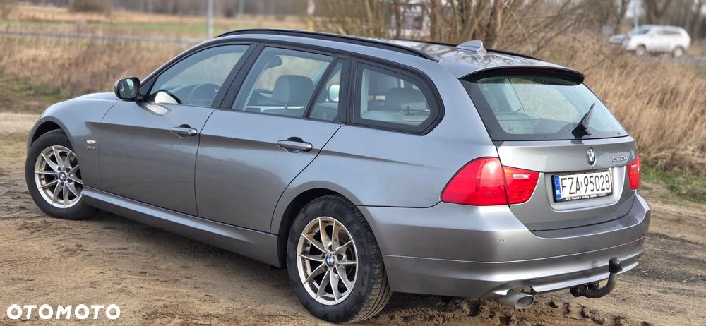 BMW Seria 3 320d - 6