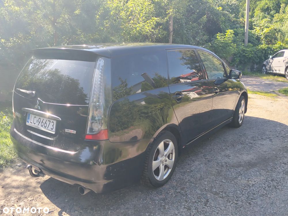 Mitsubishi Grandis 2.4 Intense - 3