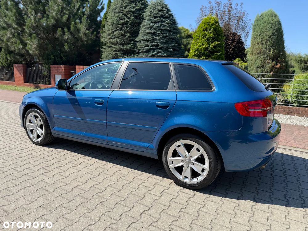 Audi A3 Sportback - 13