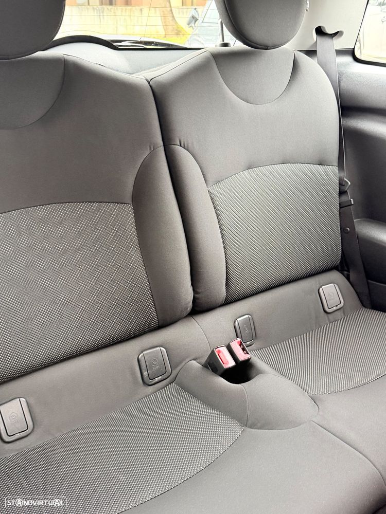 MINI 3 Portas One D - 14