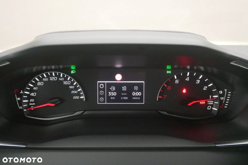 Peugeot 2008 1.2 PureTech Allure S&S - 9