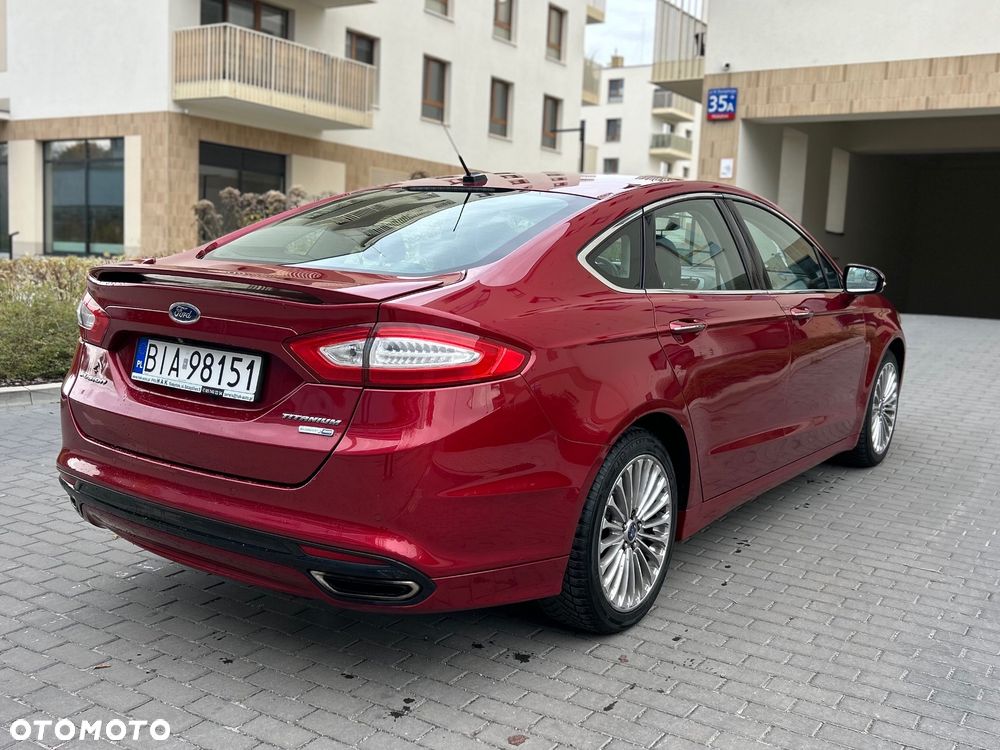 Ford Fusion 2.0 EcoBoost Titanium - 4