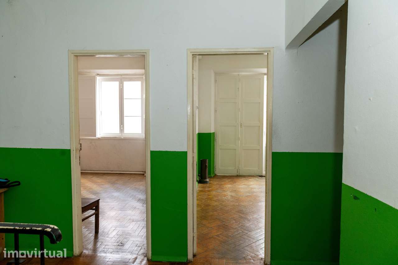 Piso para recuperar  e arrendar Entire floor to refurbish and rent. - Grande imagem: 5/16